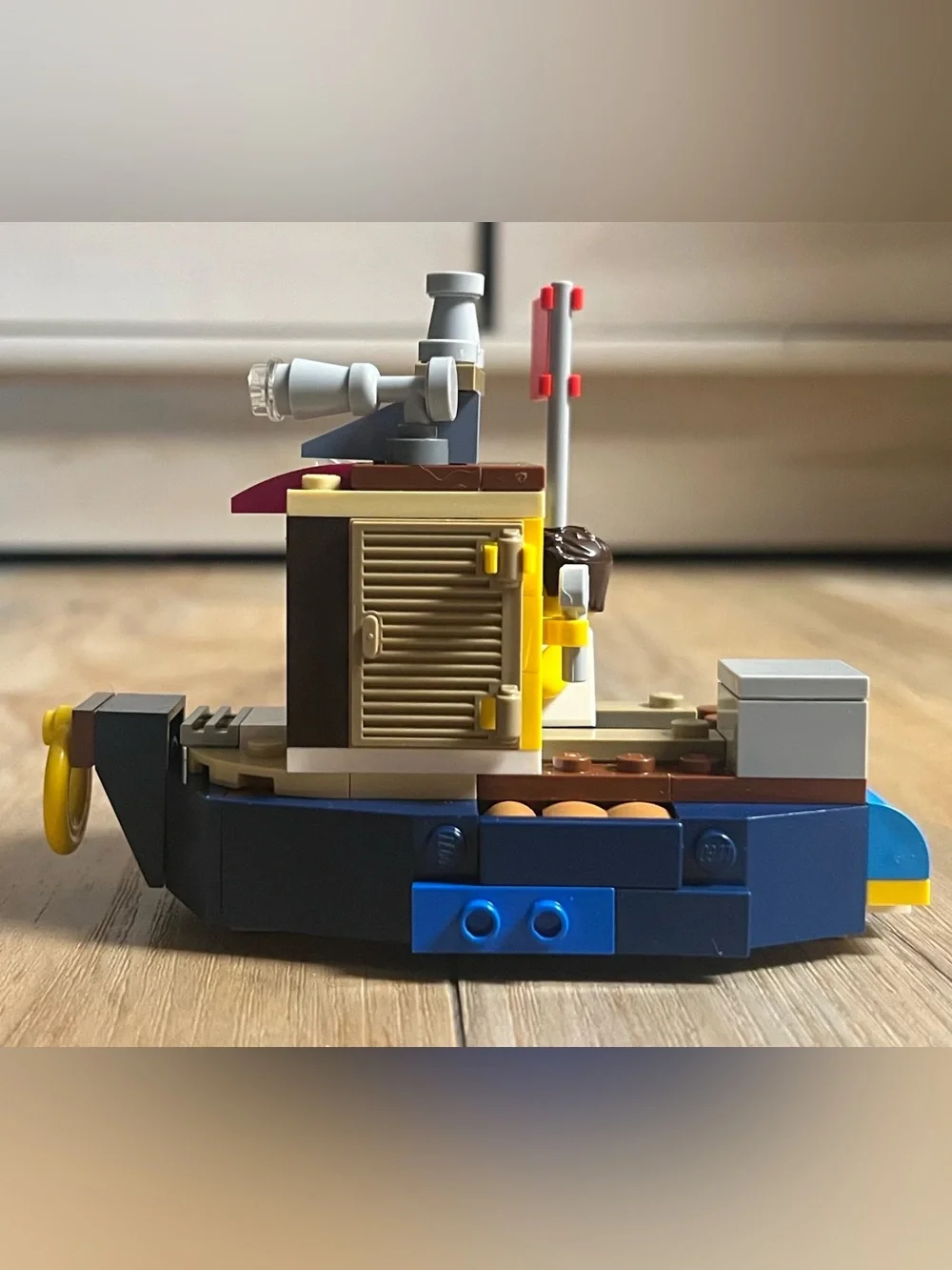 Lego beach arrive from